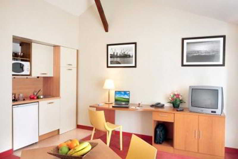 Zenitude Hôtel-Résidences Les Portes de l'Océan Saint-Nazaire  Exterior foto