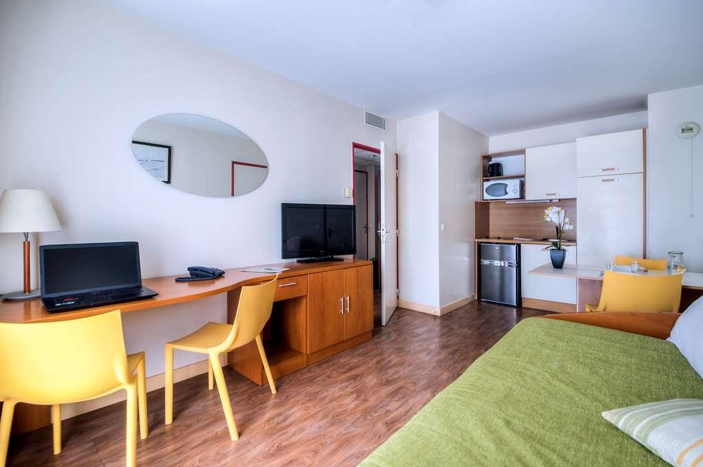 Zenitude Hôtel-Résidences Les Portes de l'Océan Saint-Nazaire  Habitación foto